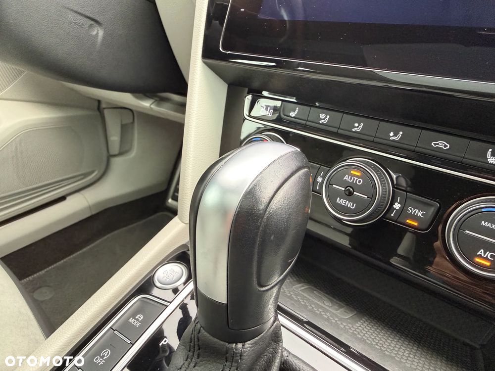 Volkswagen Arteon 2.0 TSI Elegance DSG - 35