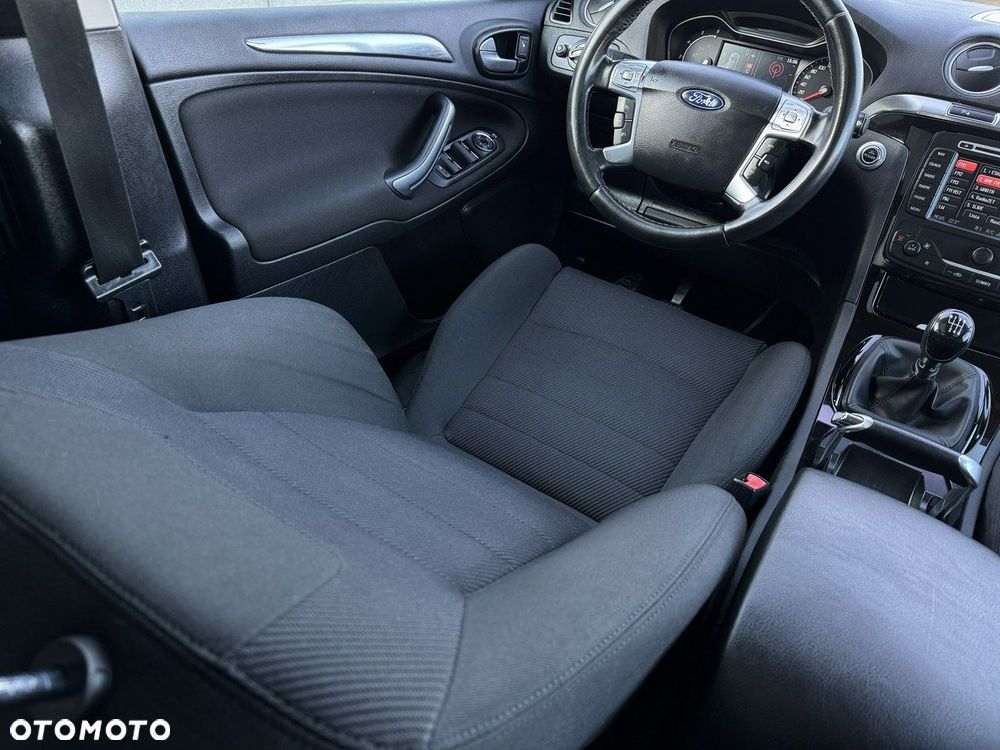 Ford Galaxy 2.0 TDCi Titanium - 24