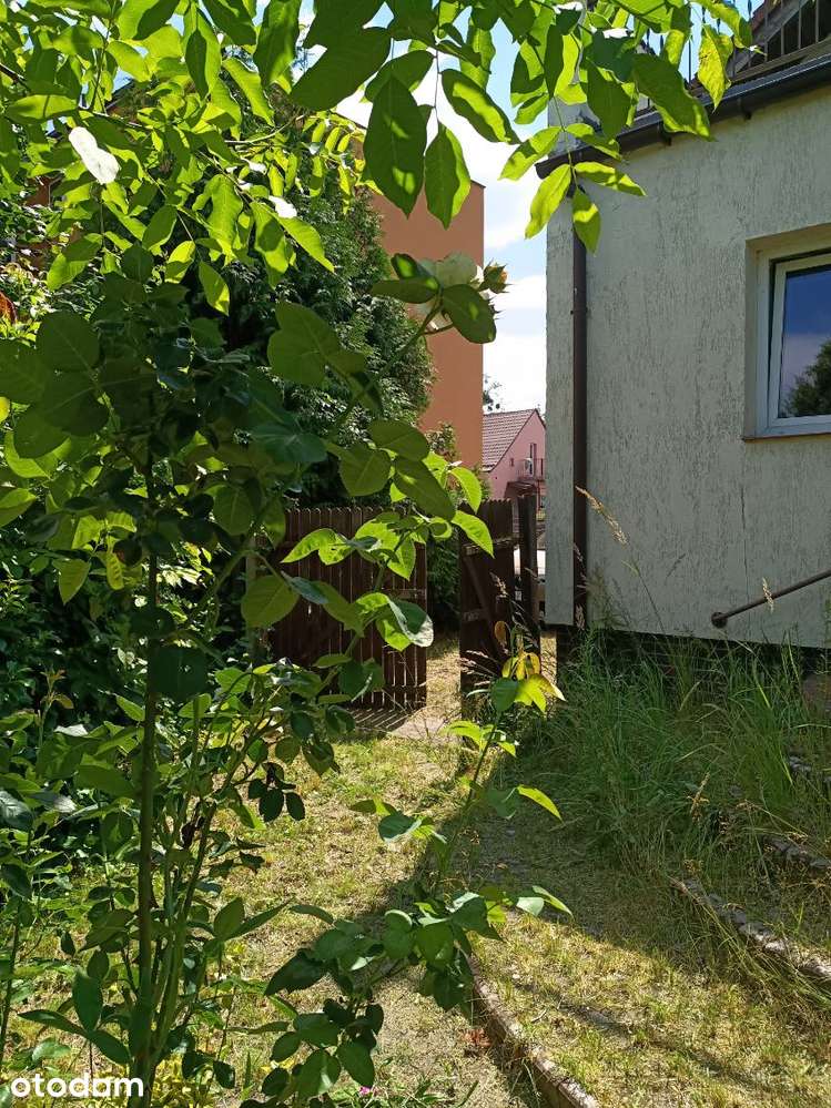 Solidny dom  w świetnej lokalizacji blisko lasu jeziora z dużą działką - Pełny obrazek: 4/20