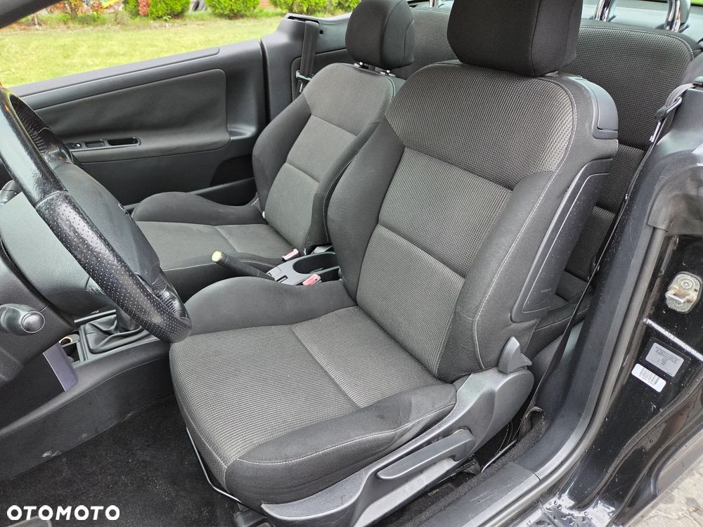 Peugeot 207 CC 1.6 Intense - 7