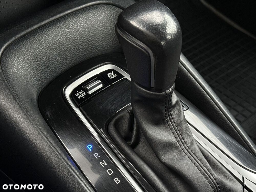 Toyota Corolla 1.8 Hybrid Comfort - 25
