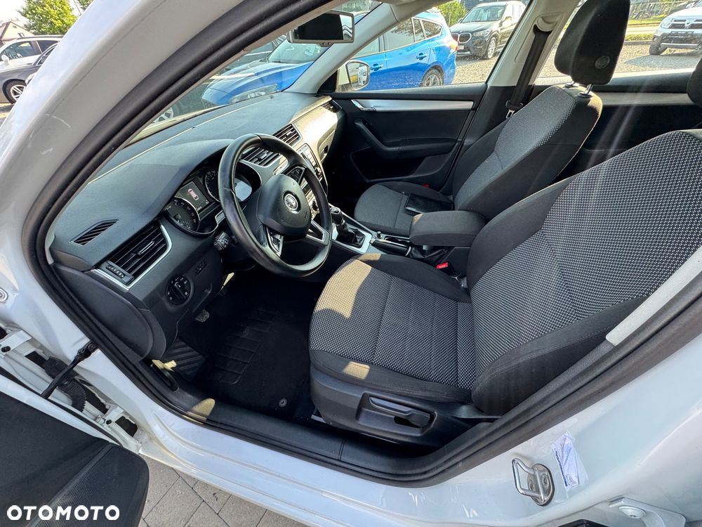 Skoda Octavia 1.6 TDI Solution - 13