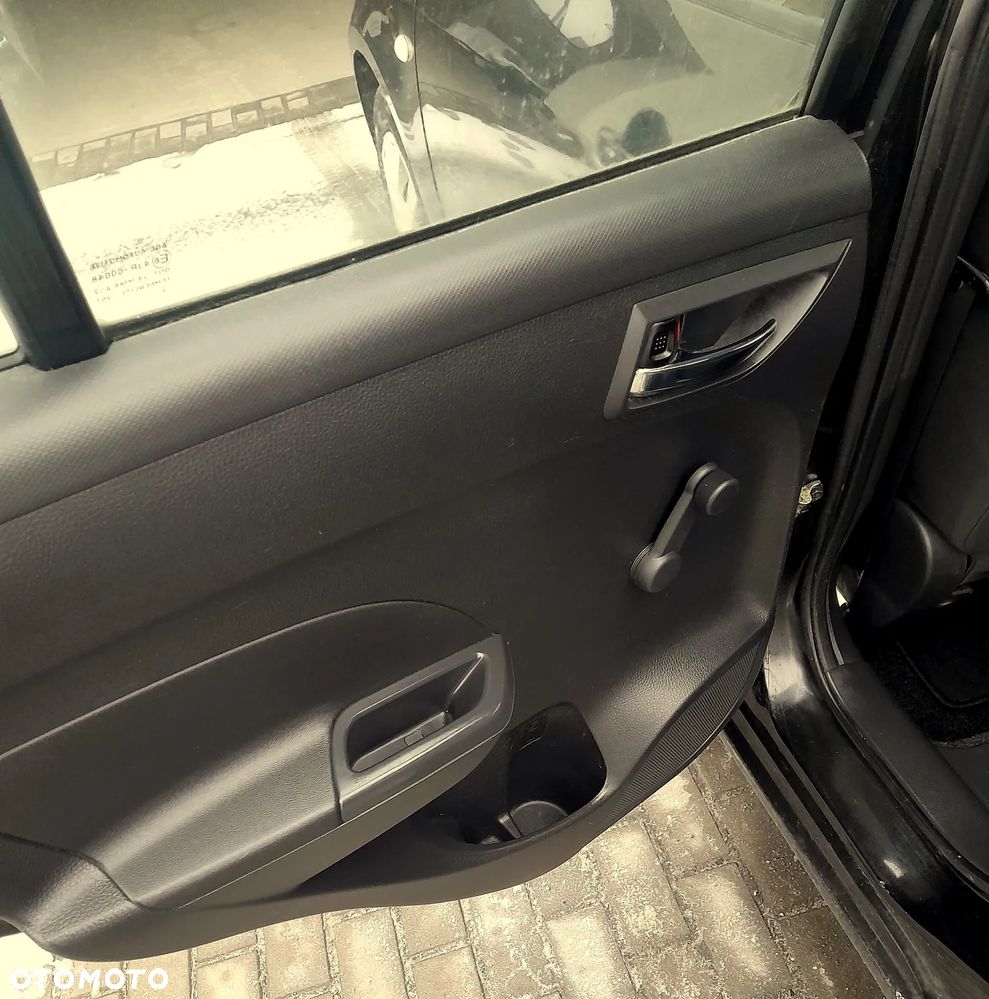 Suzuki Swift 1.2 X-TRA - 31