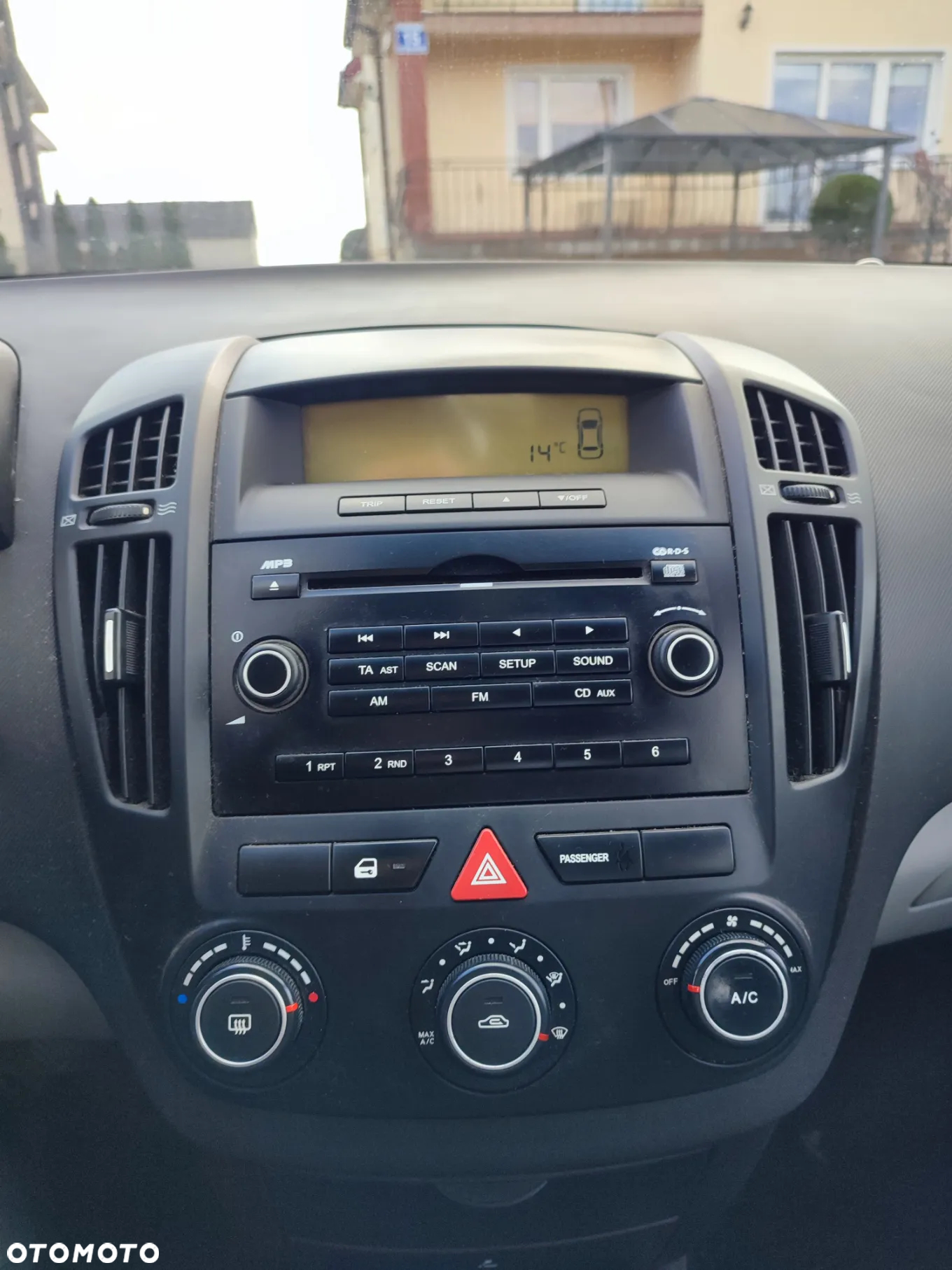 Kia Ceed - 6