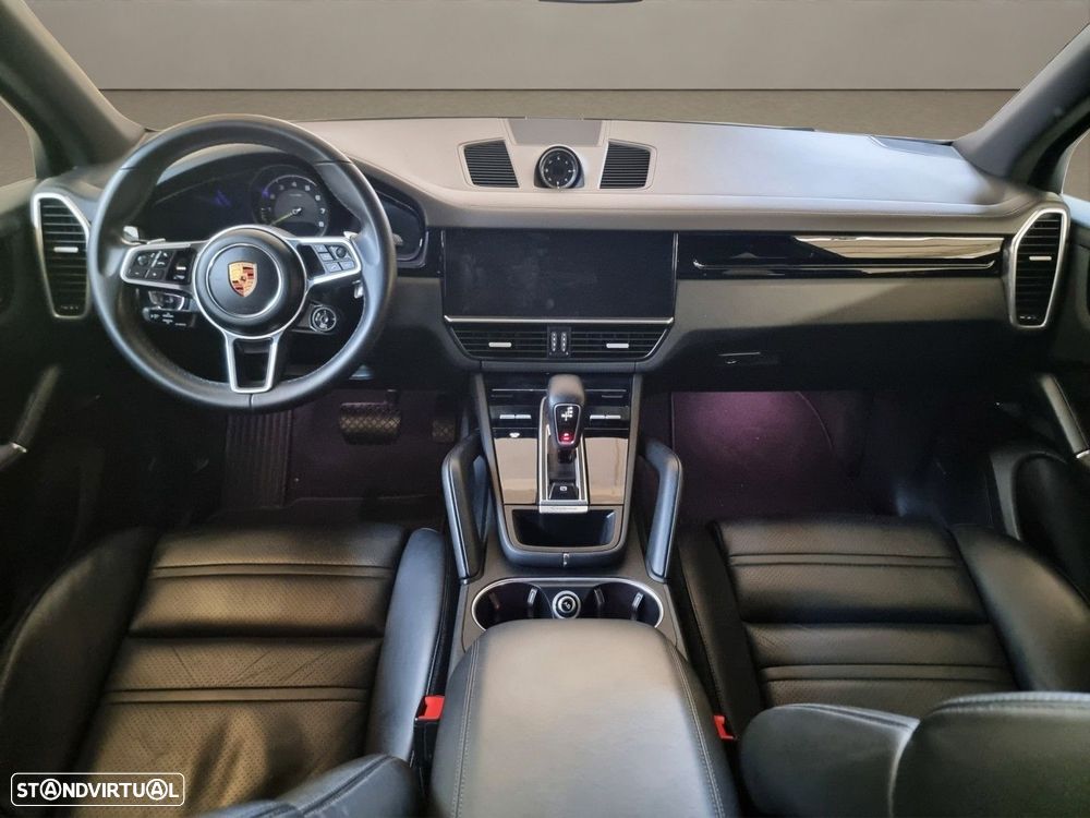 Porsche Cayenne E-Hybrid — fotografia 12