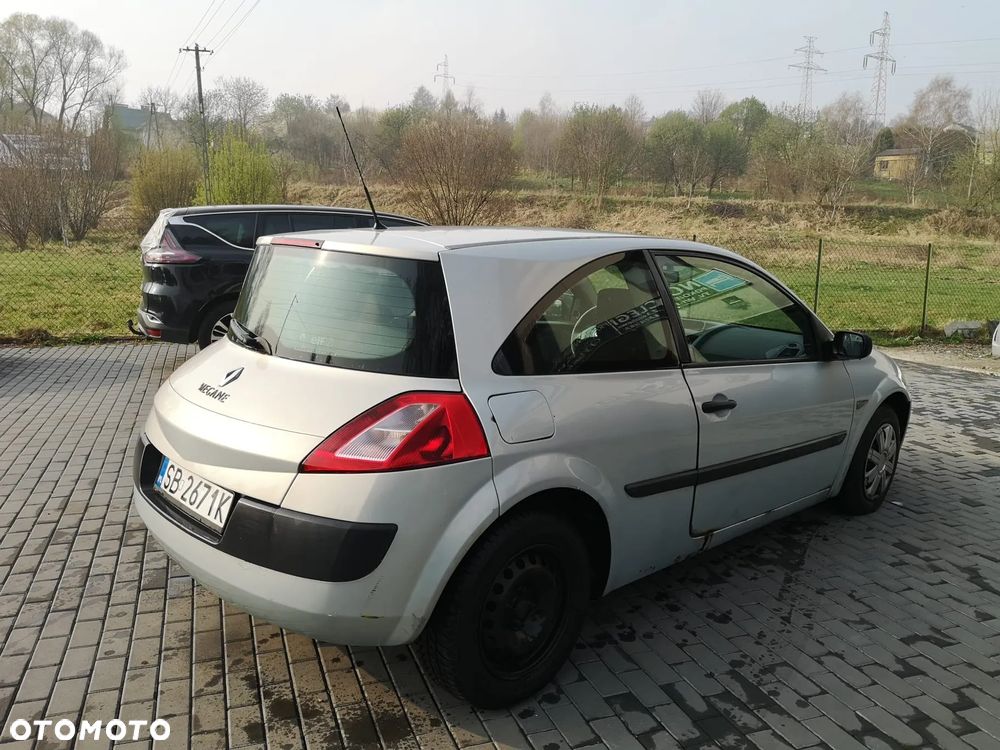 Renault Megane 1.5 dCi Pack Authentique - 11