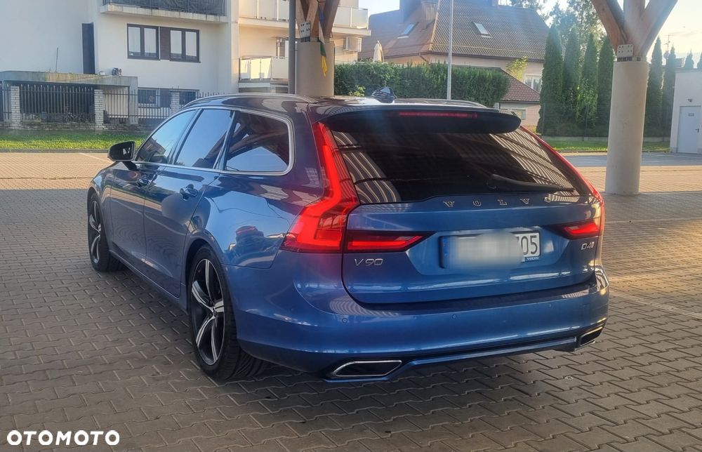 Volvo V90 D4 AWD R-Design - 10