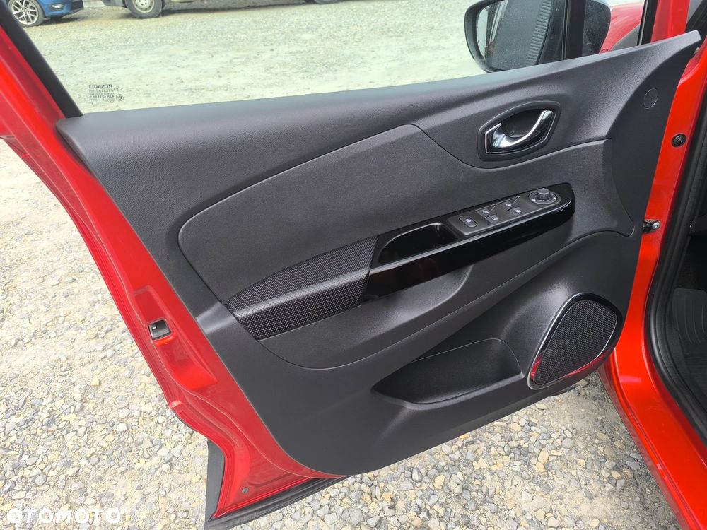 Renault Captur 1.2 Energy TCe XMOD EDC EU6 - 30