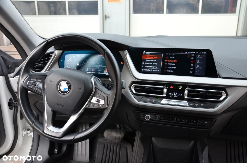 BMW Seria 2 218i Sport Line - 17