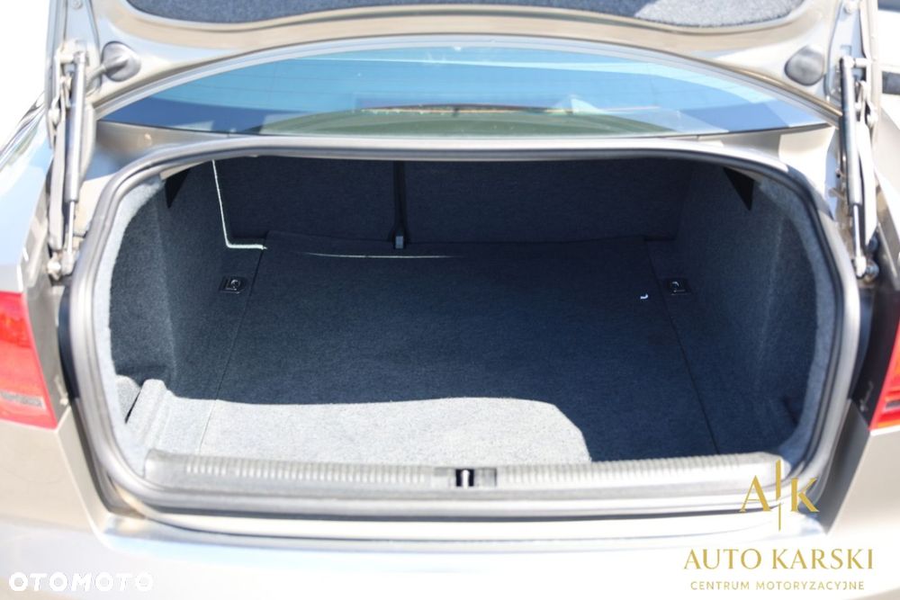 Audi A4 Avant - 38