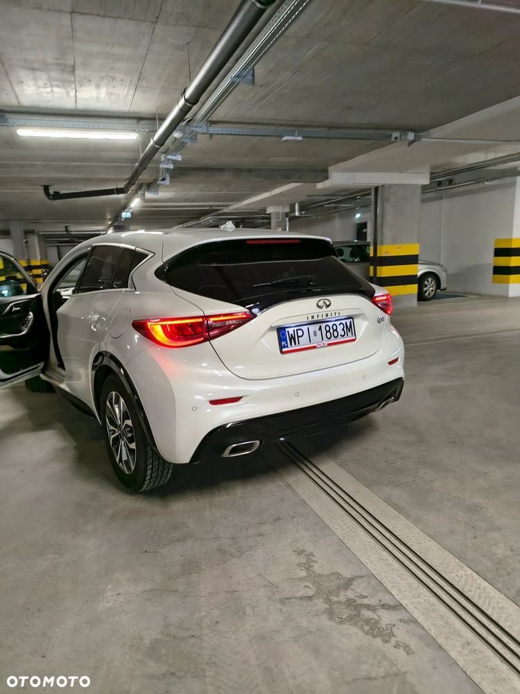 Infiniti Q30 1.5d - 3