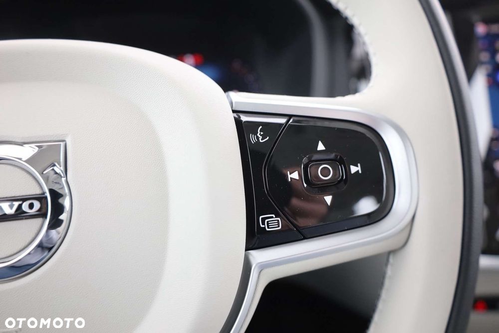 Volvo V60 B4 B Plus Dark - 17