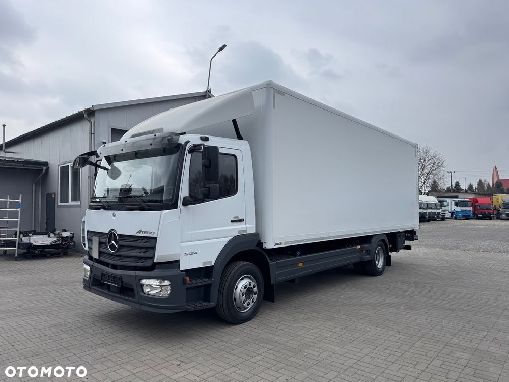 Mercedes-Benz ATEGO - 12