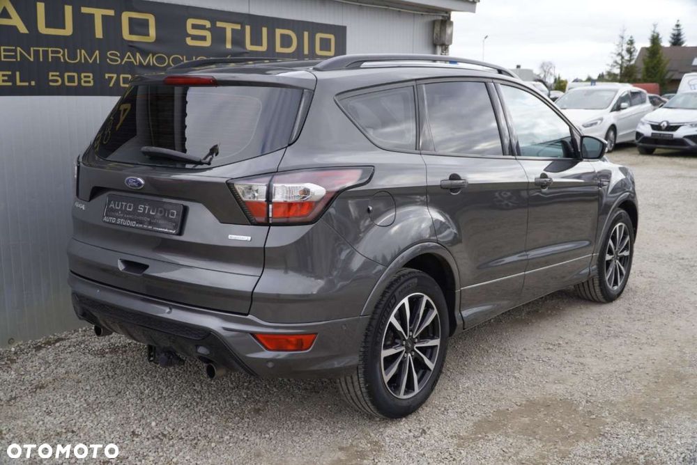 Ford Kuga 1.5 EcoBoost 2x4 ST-Line - 3