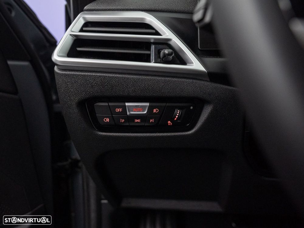 BMW 330 e Auto - 21