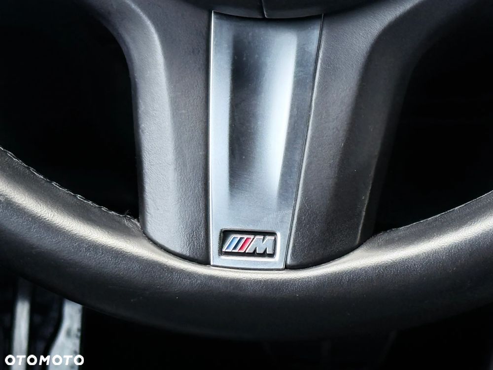 BMW Seria 3 320d xDrive M Sport - 24