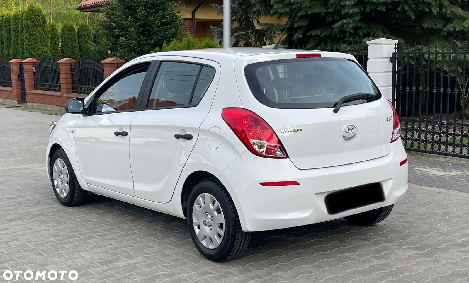 Hyundai i20 1.2 Trend - 9