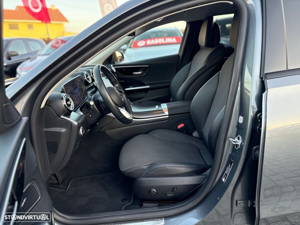 Mercedes-Benz C 300 e Avantgarde - 31