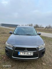 Mitsubishi Outlander 2.0 DID Instyle