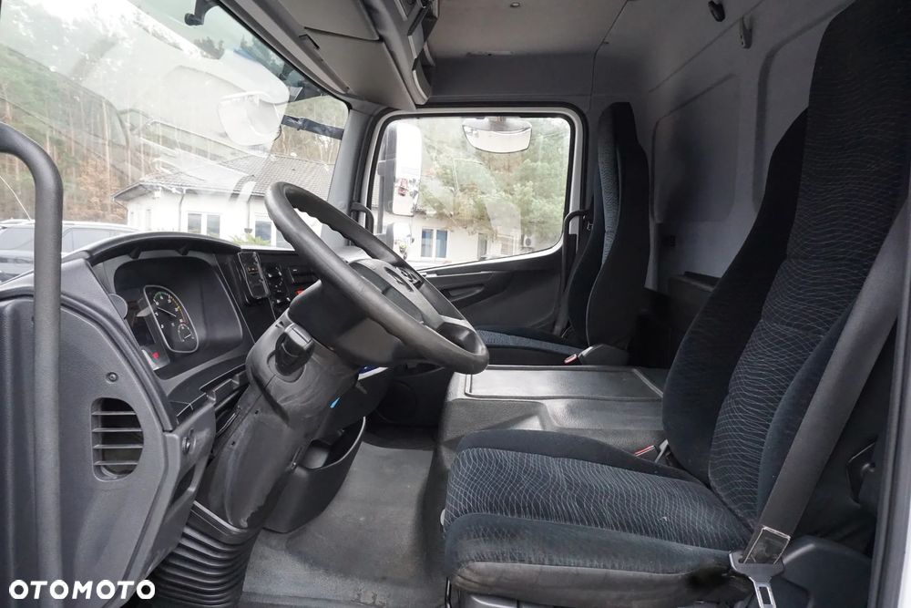 Mercedes-Benz Atego 821 - 12