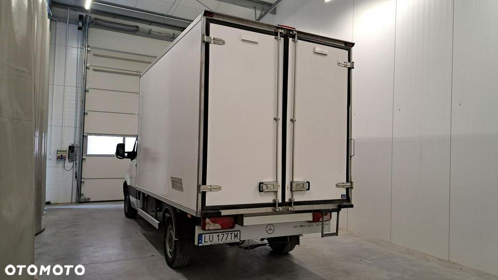 Mercedes-Benz Sprinter - 6