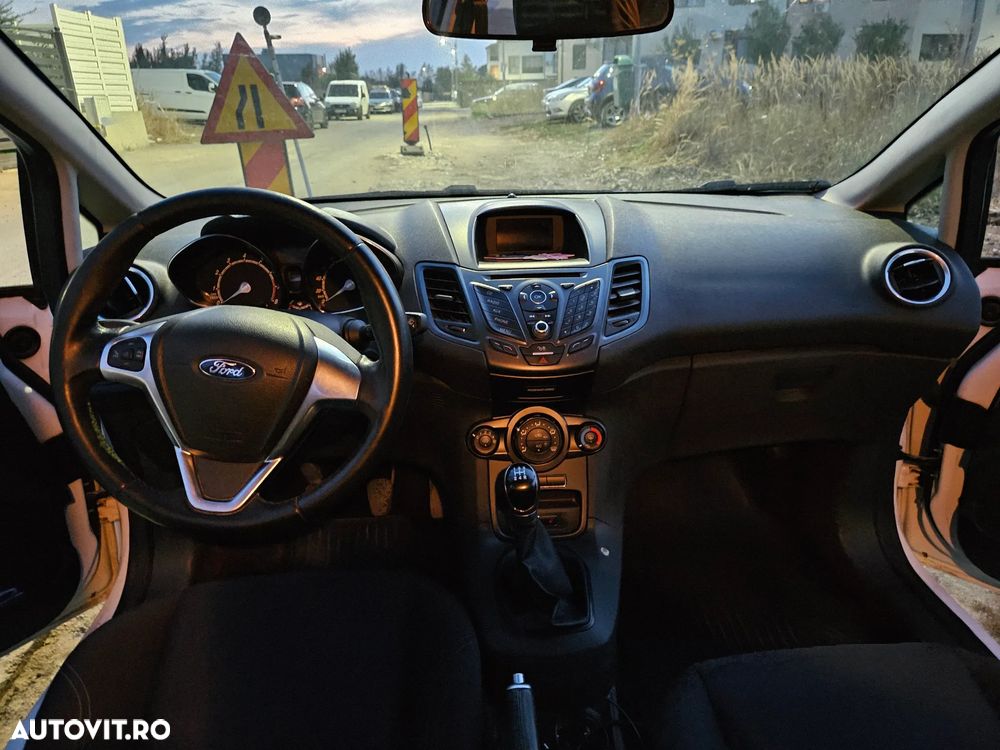 Ford Fiesta 1.0 EcoBoost Titanium - 11