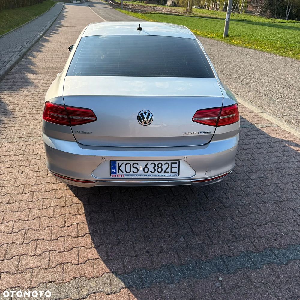 Volkswagen Passat 2.0 TDI BMT Highline DSG - 24