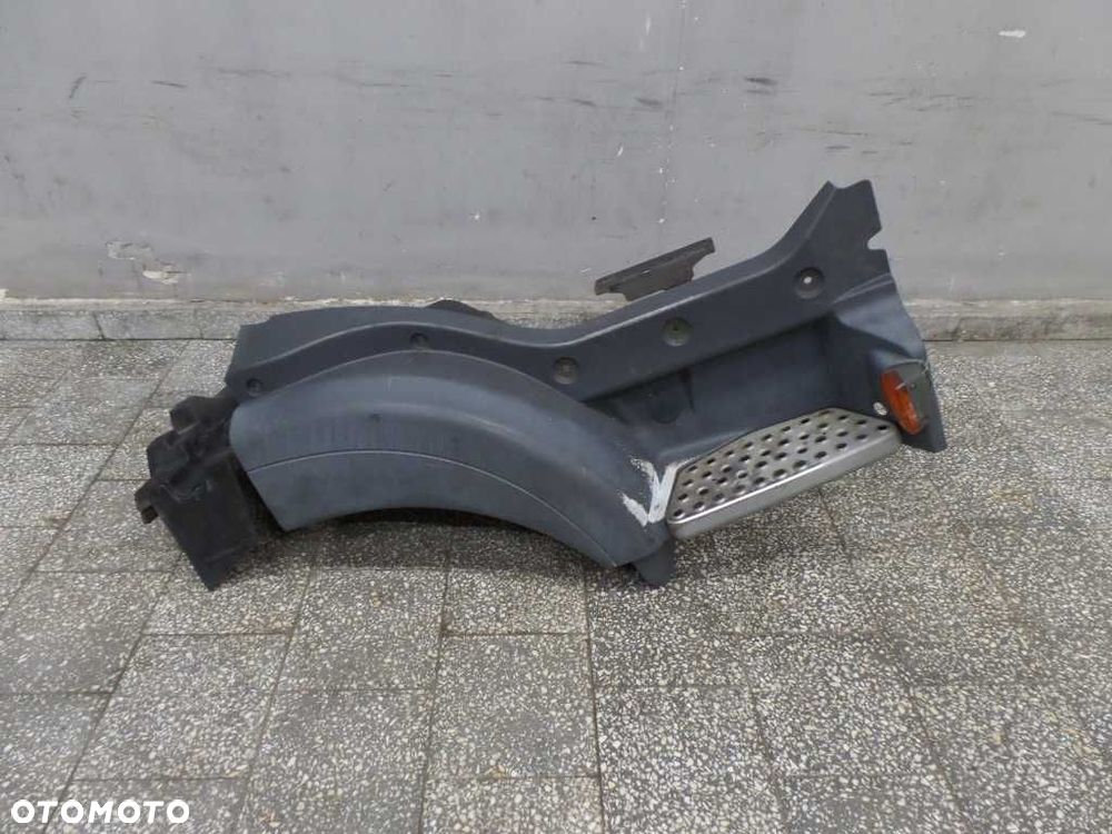 MAN TGL TGM TGA 8-180 STOPIEN STOPNICA PRAWA 81612300102 - 1