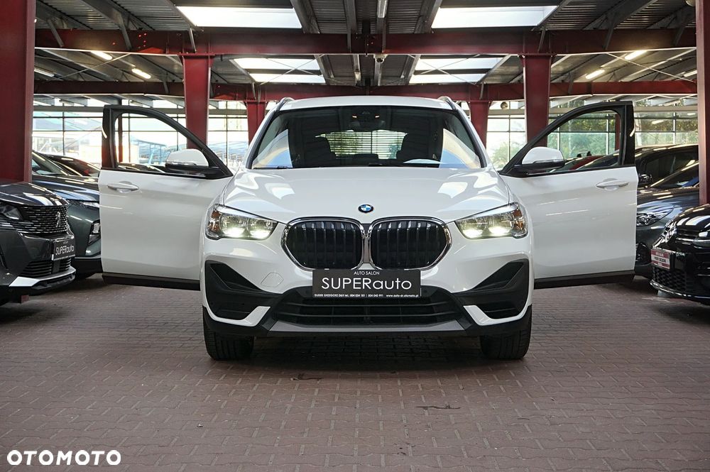 BMW X1 sDrive18i GPF - 3
