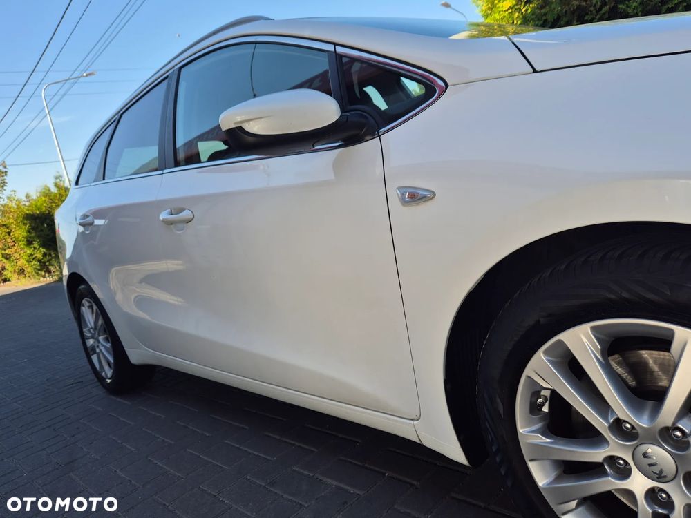 Kia Ceed 1.6 CRDi 128 Platinum Edition - 21