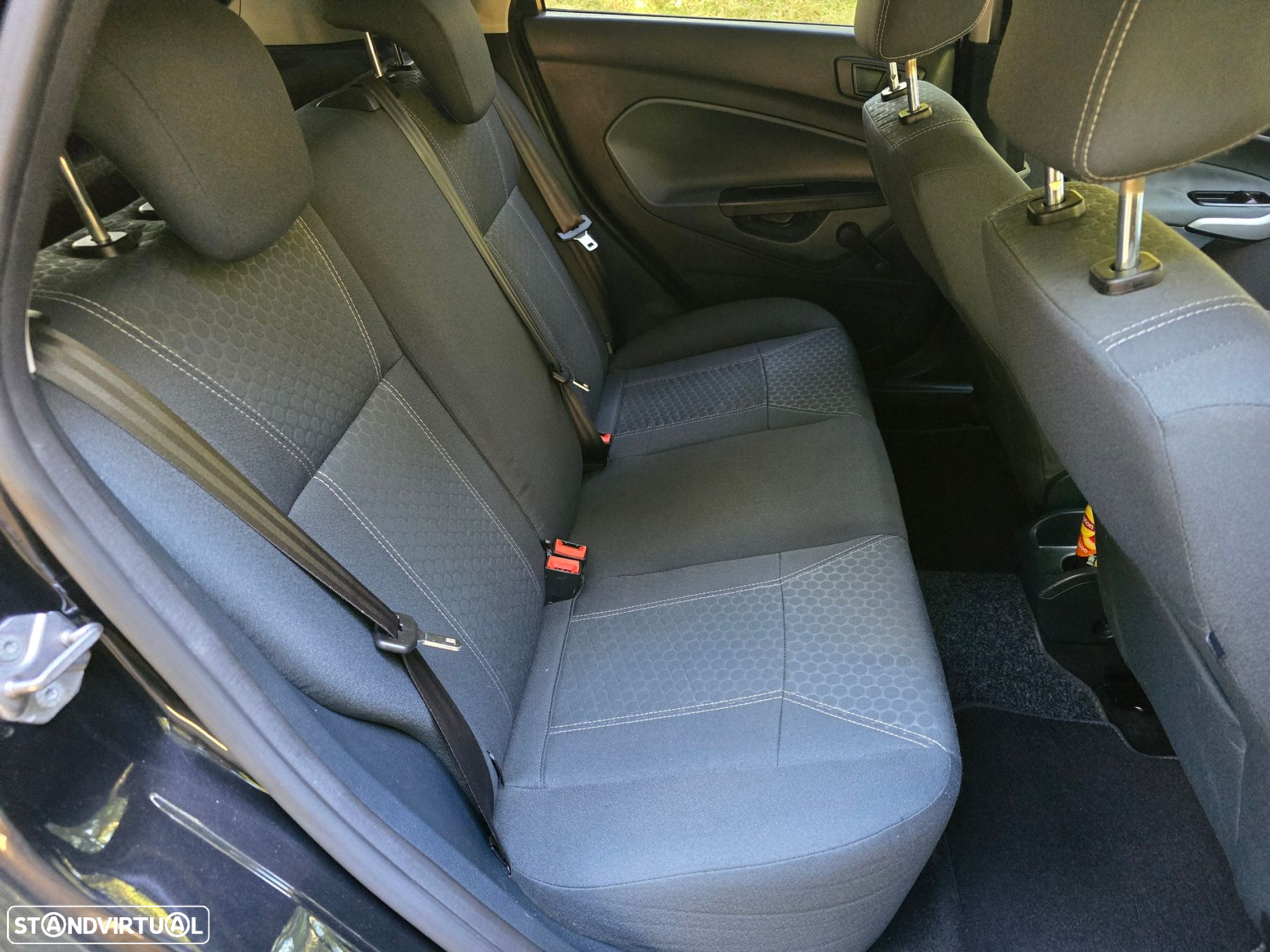 Ford Fiesta 1.4 Titanium Aut. - 23
