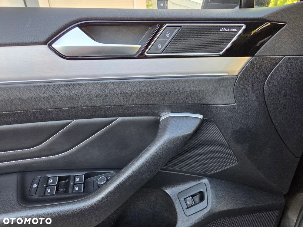 Volkswagen Passat 2.0 TSI Elegance DSG - 9