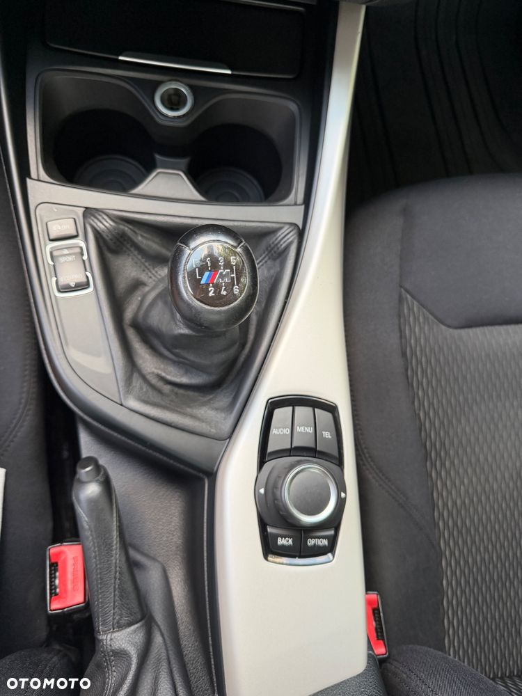 BMW Seria 1 116d - 12