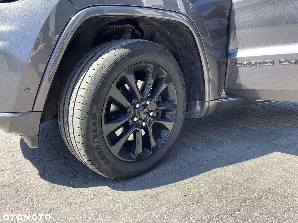Jeep Grand Cherokee - 8