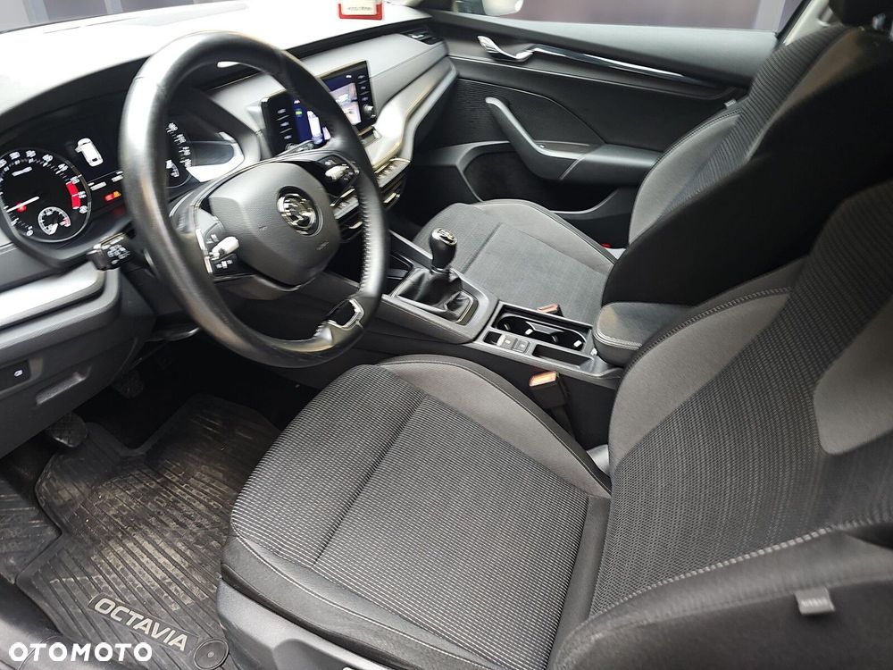 Skoda Octavia 2.0 TDI Ambition - 9