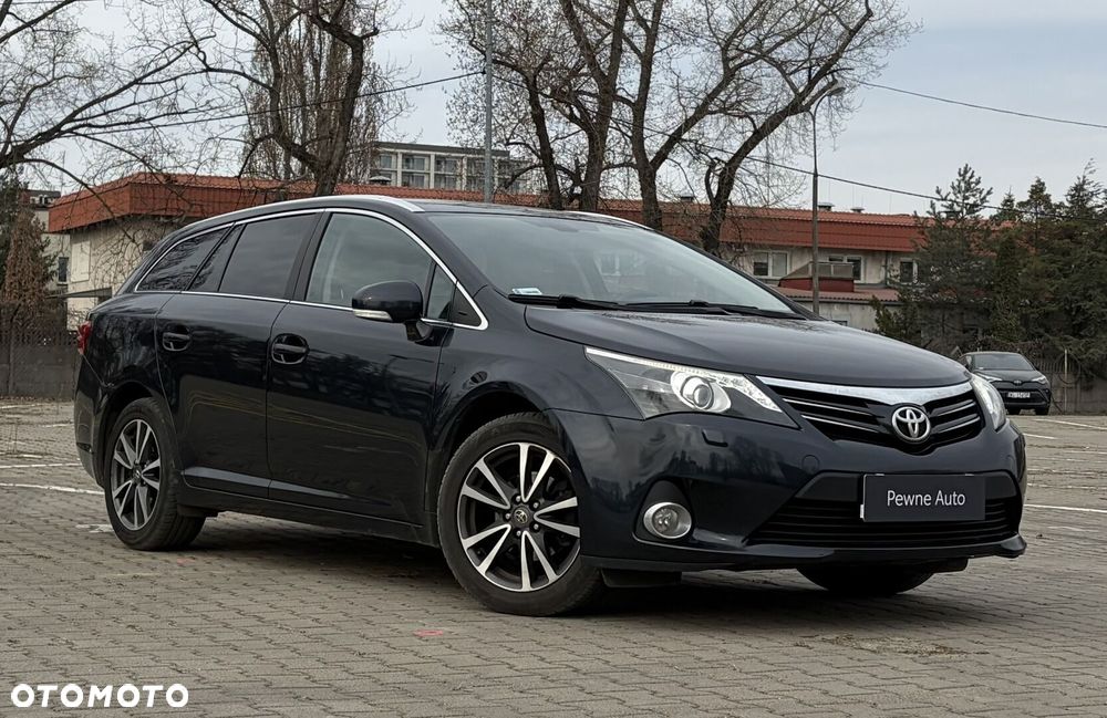 Toyota Avensis 2.0 D-4D Premium - 9