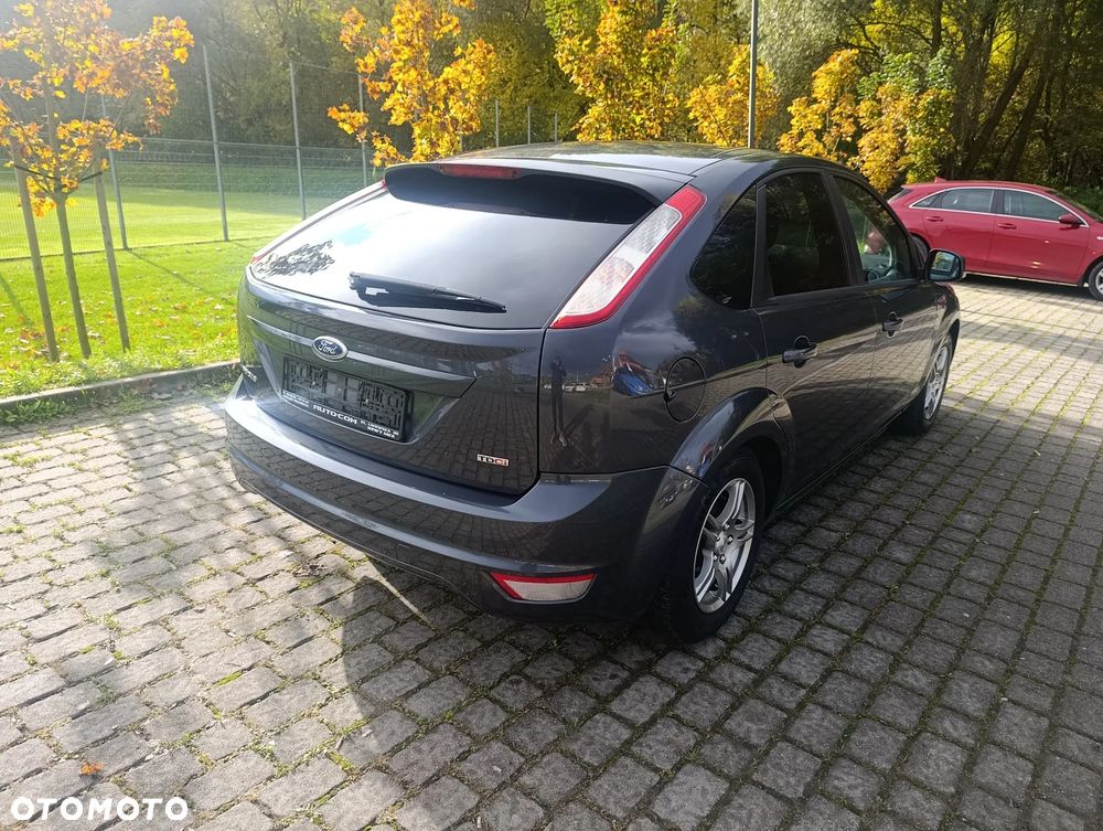 Ford Focus 1.6 TDCi DPF Trend - 8
