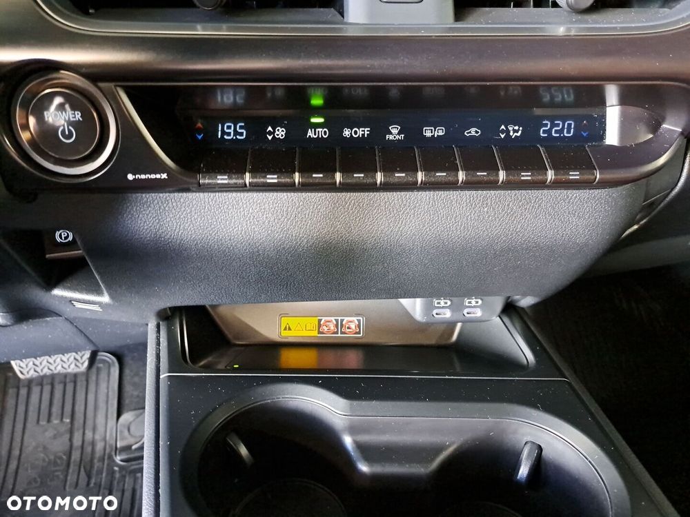 Lexus UX - 26