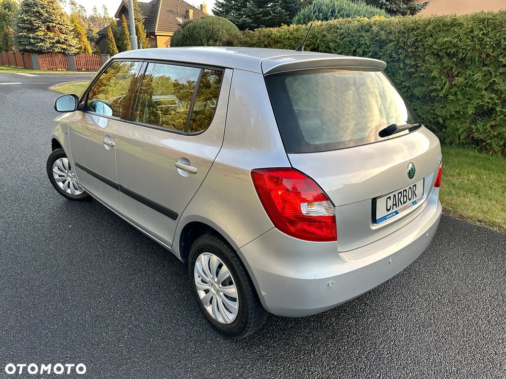 Skoda Fabia 1.2 HTP Ambiente - 16