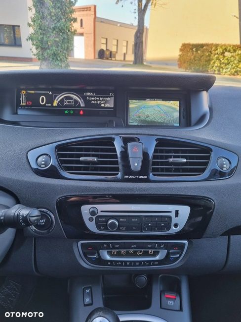 Renault Scenic dCi 160 Bose Edition - 17