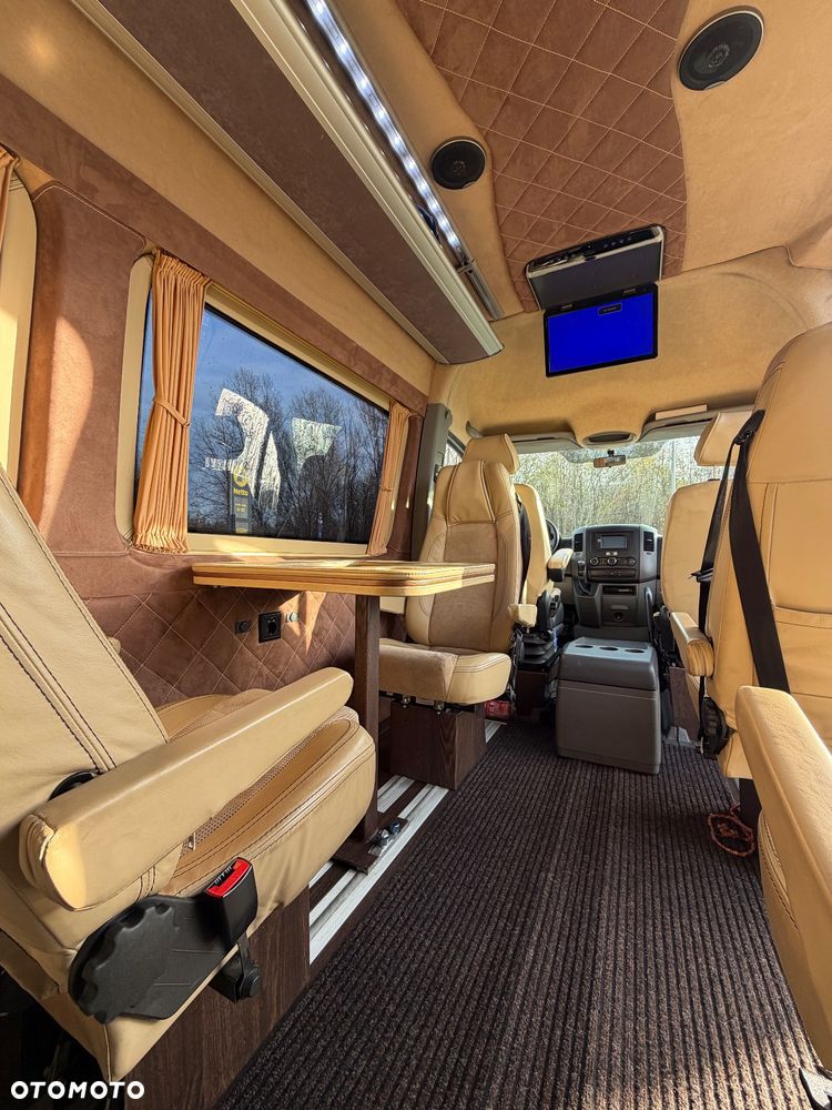 Mercedes-Benz Sprinter - 3