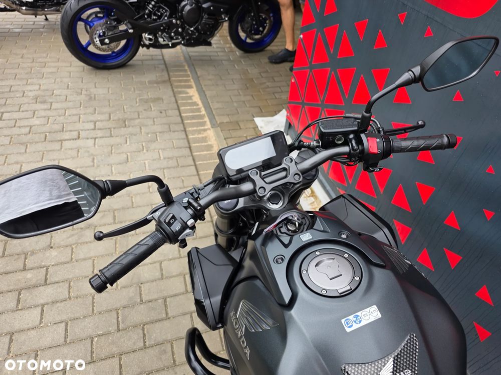 Honda CB - 17