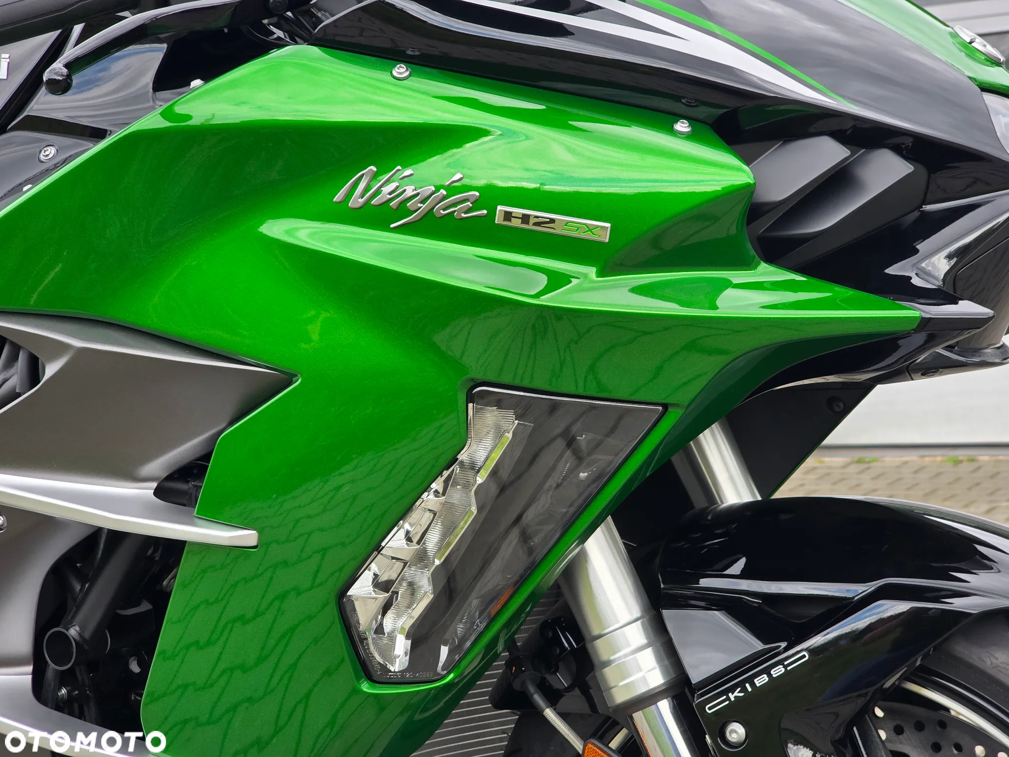 Kawasaki Ninja H2 SX - 7