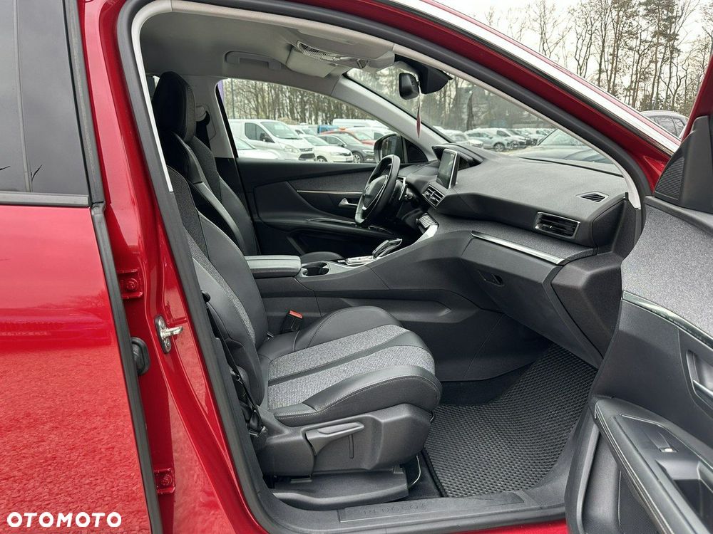 Peugeot 3008 1.2 PureTech Allure S&S EAT8 - 21