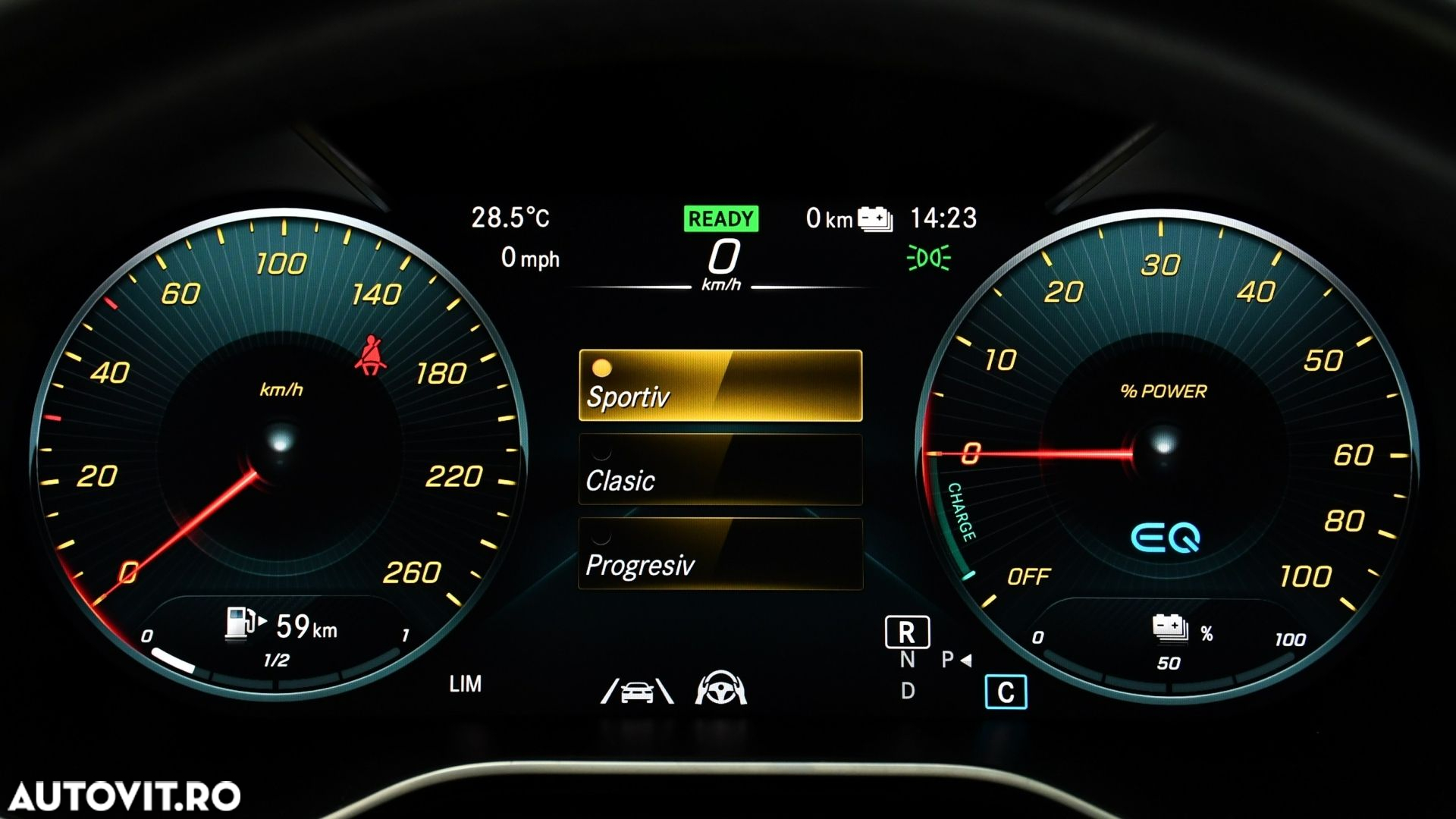 Mercedes-Benz GLC Coupe 300 e 4Matic 9G-TRONIC AMG Line - 29