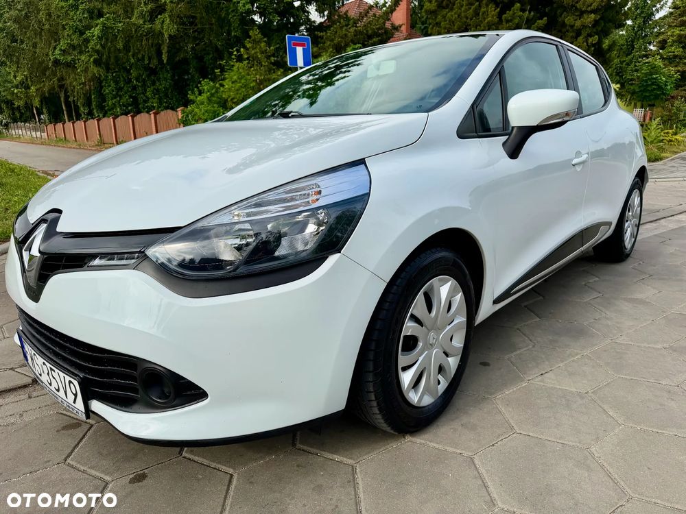 Renault Clio 1.2 16V 75 Life - 12