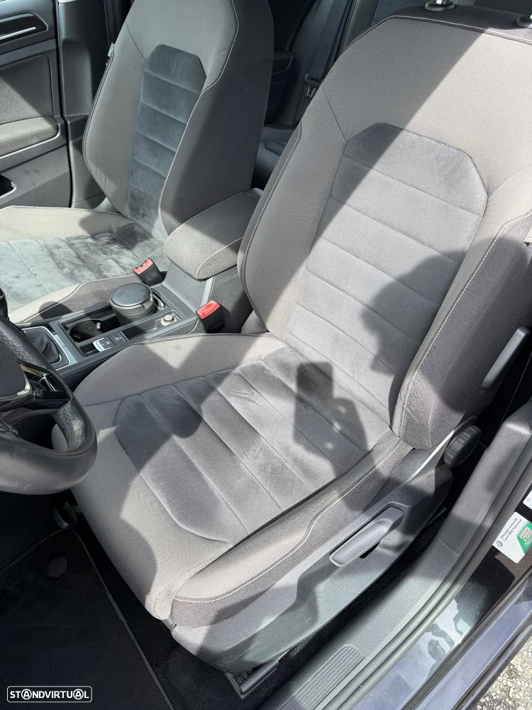 VW Golf Variant - 13