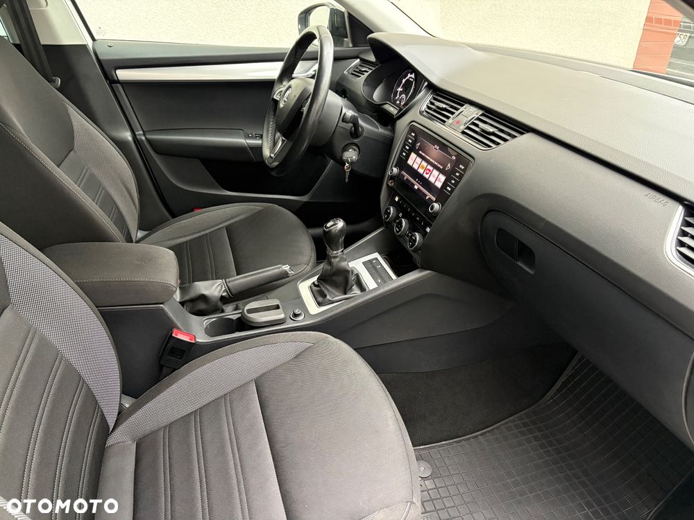 Skoda Octavia 1.4 TSI Ambition - 6