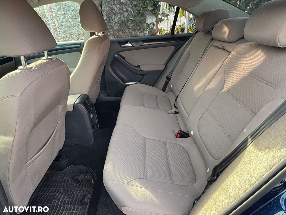 Volkswagen Jetta 1.4 TSI Comfortline - 10