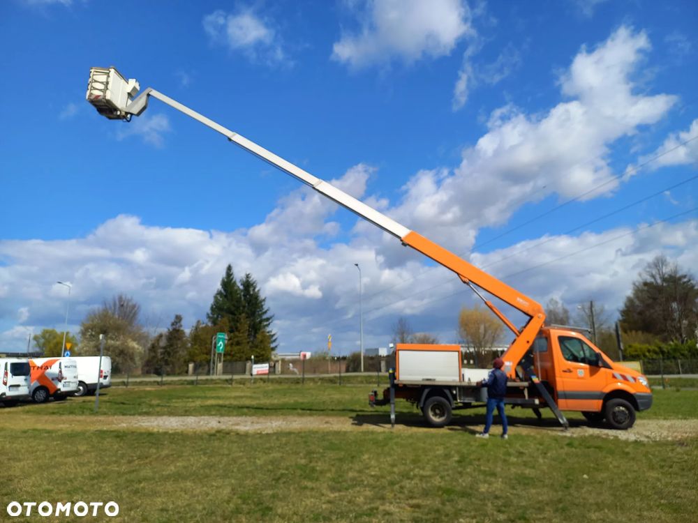 Mercedes-Benz SPRINTER - 26